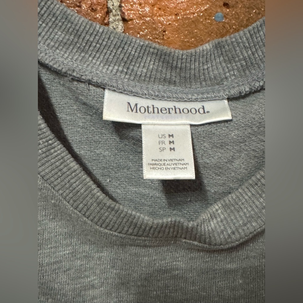 Motherhood Gray Top with Blue Striped Sleeves Maternity Top Size Medium - Picture 2 of 7